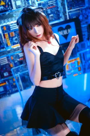 疯猫ss《魔女样双笙本 幻象蓝猫》主题写真：28张全套美图