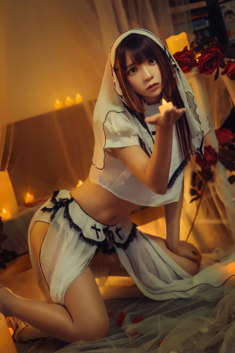 疯猫ss《魔女样双笙本 黄昏修女》主题写真：17张全套美图