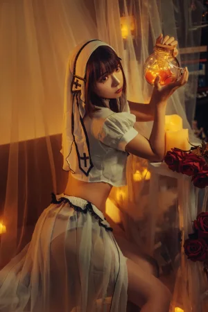 疯猫ss《魔女样双笙本 黄昏修女》主题写真：17张全套美图