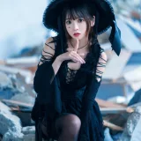 疯猫ss《魔女样双笙本 魔女》主题写真：27张全套美图