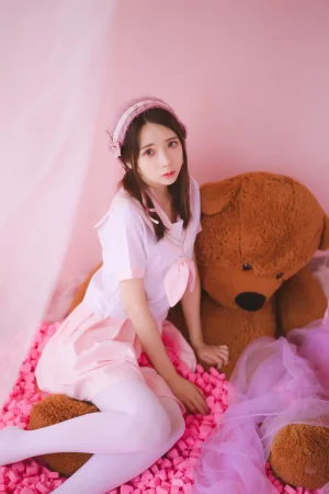 疯猫ss《丝袜狂想曲（粉）》主题写真：54张全套美图