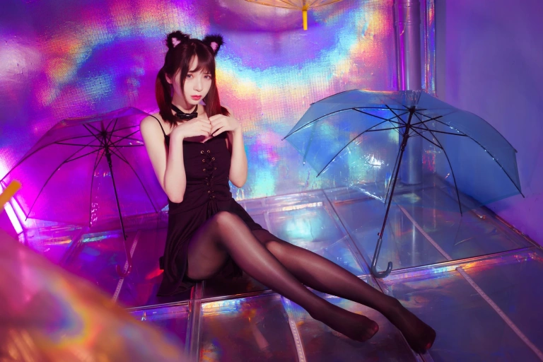 疯猫ss《丝袜狂想曲（光）》主题写真：34张全套美图