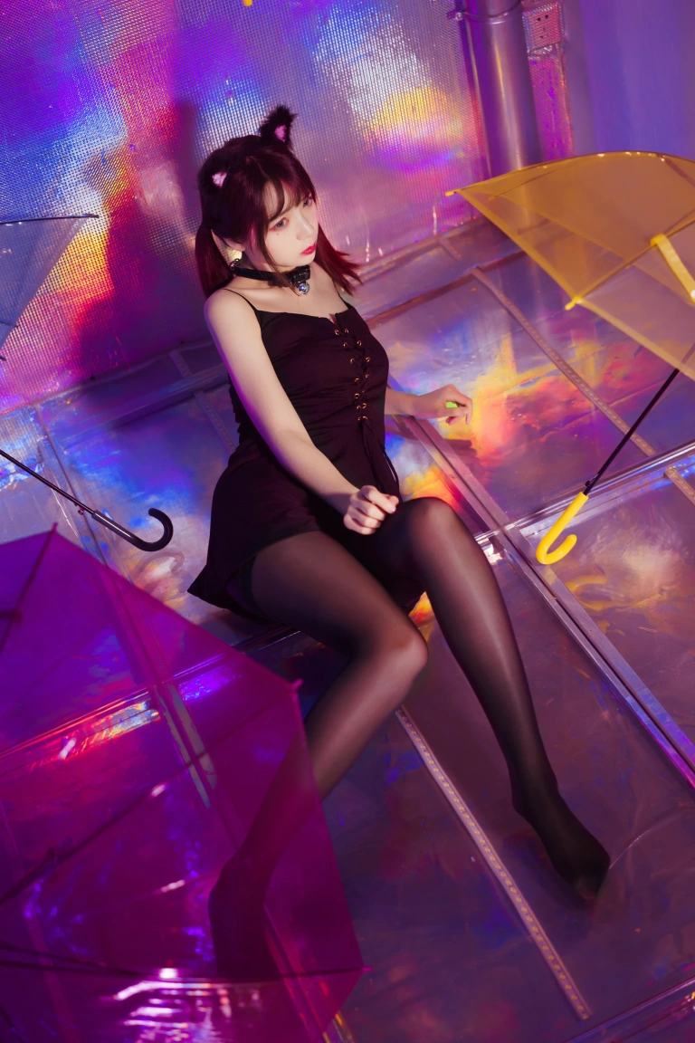 疯猫ss《丝袜狂想曲（光）》主题写真：34张全套美图