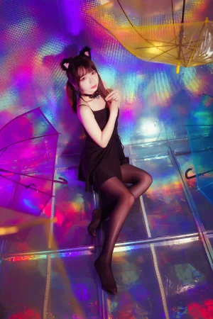 疯猫ss《丝袜狂想曲（光）》主题写真：34张全套美图