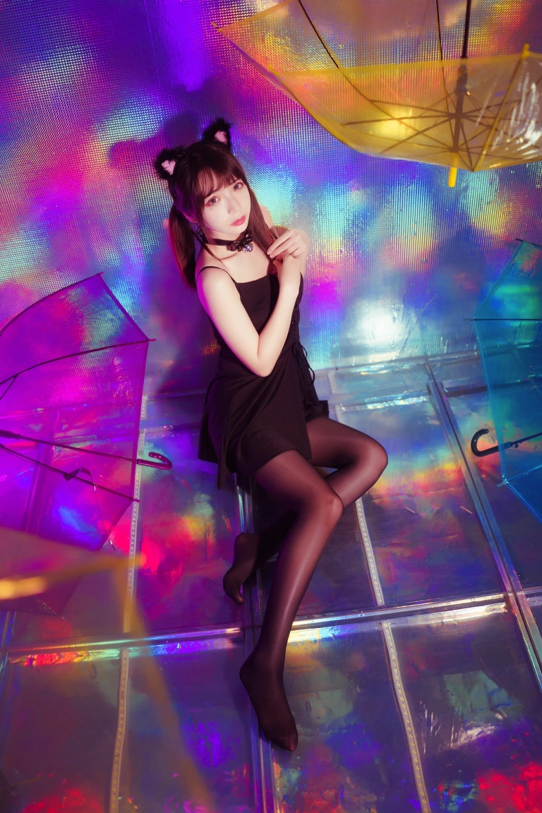 疯猫ss《丝袜狂想曲（光）》主题写真：34张全套美图