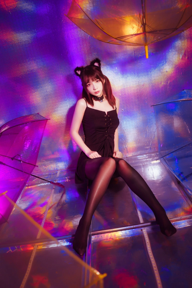 疯猫ss《丝袜狂想曲（光）》主题写真：34张全套美图