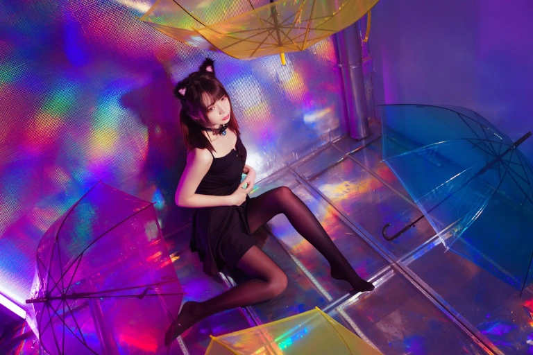 疯猫ss《丝袜狂想曲（光）》主题写真：34张全套美图