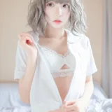 疯猫ss《思绪本 内衣》主题写真：27张全套美图