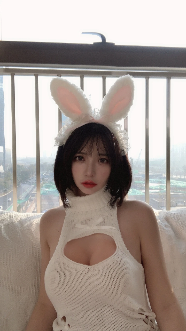 疯猫ss《白色毛衣》主题写真：49张全套美图