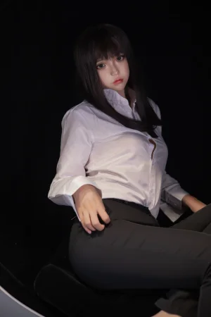 疯猫ss《职业OL》主题写真：40张全套美图