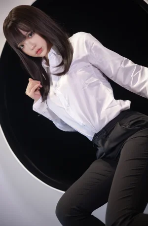 疯猫ss《职业OL》主题写真：40张全套美图