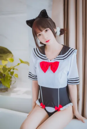 疯猫ss《浴缸》主题写真：33张全套美图