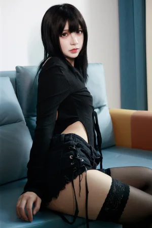 疯猫ss《黑毛衣短裤》主题写真：40张全套美图