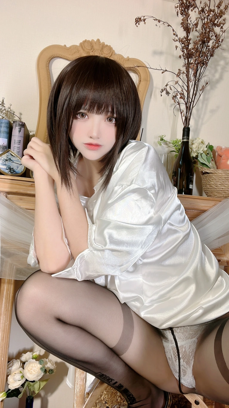 疯猫ss《2022新春生日本03 白衬衫少女》主题写真：80张全套美图