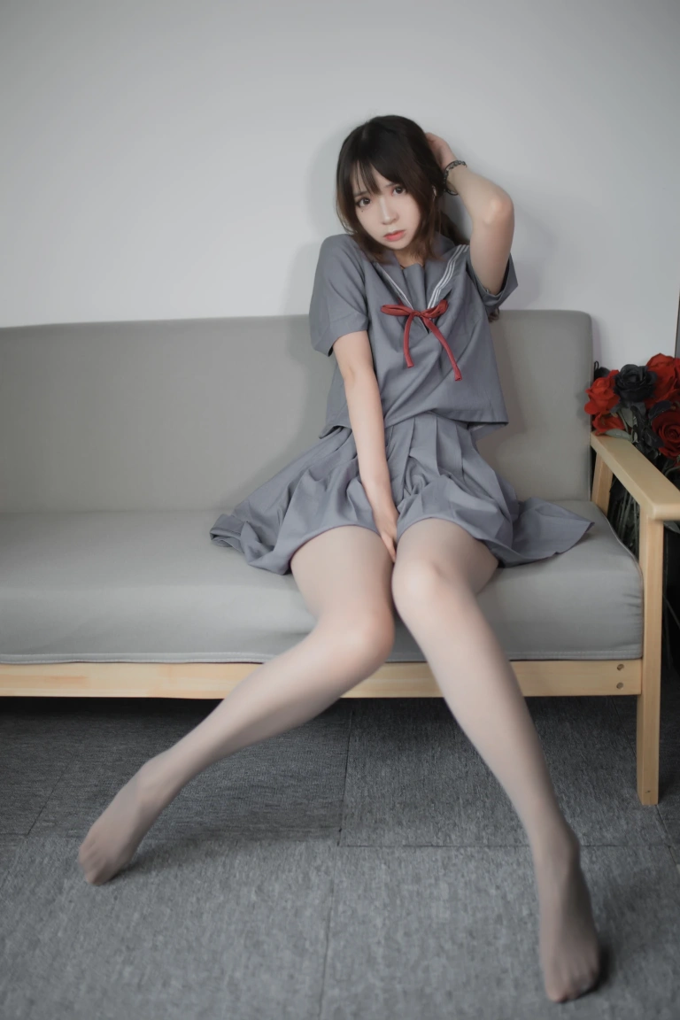 疯猫ss《蓝灰JK》主题写真：29张全套美图