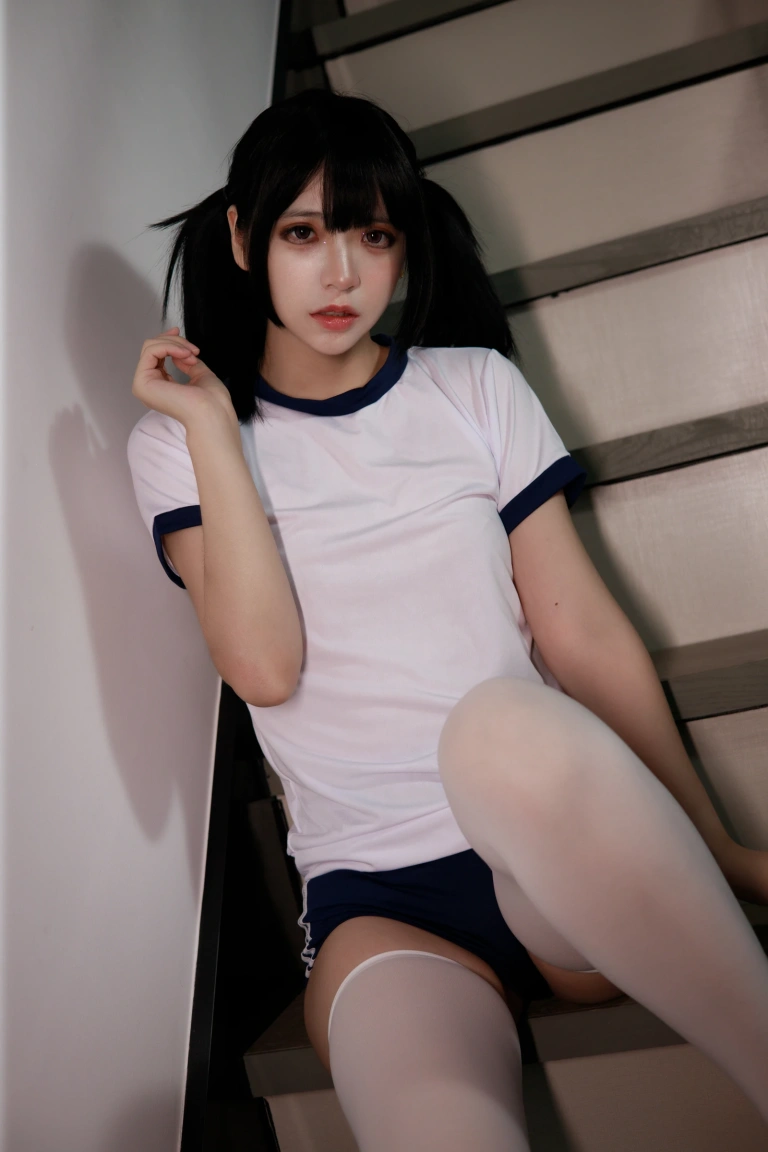疯猫ss《白色情人节福袋 体操服》主题写真：40张全套美图
