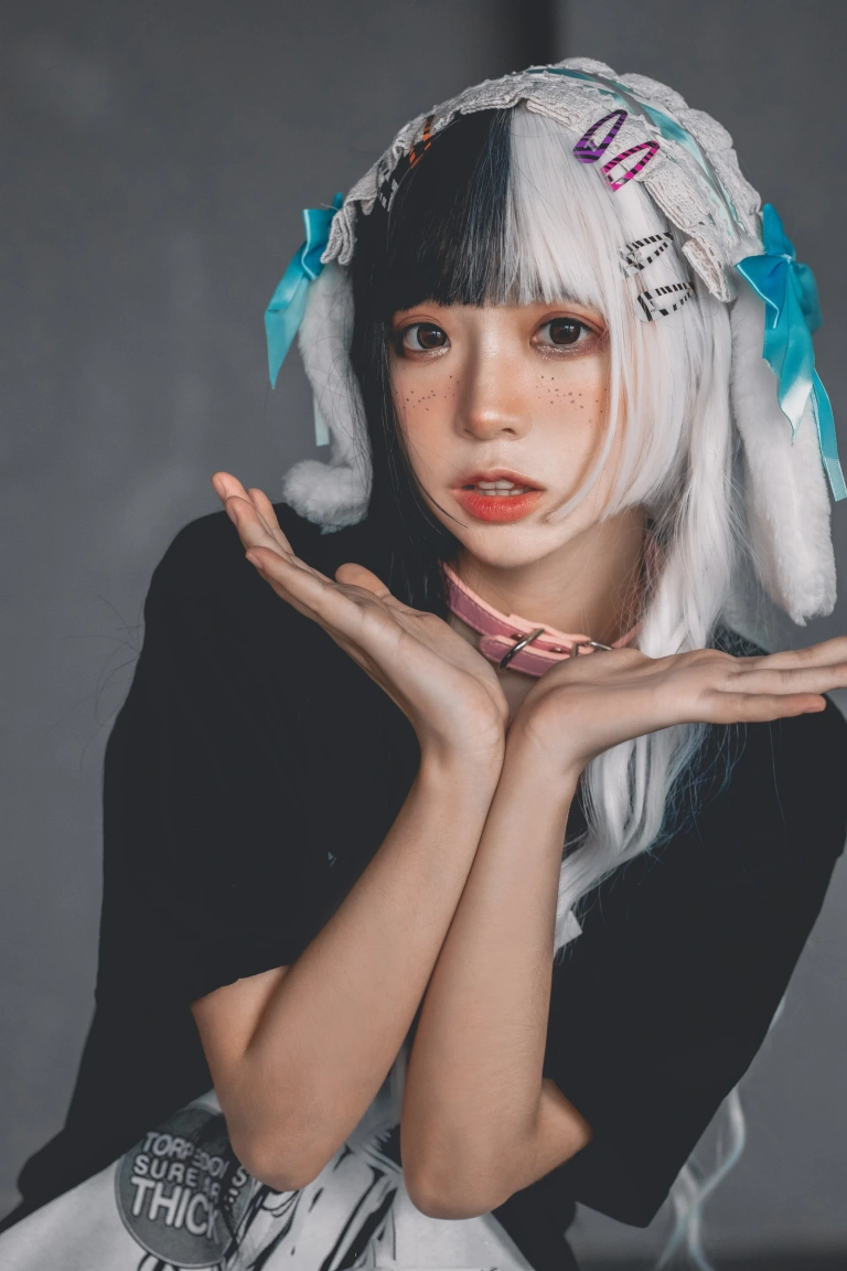 疯猫ss《雀斑少女》主题写真：12张全套美图