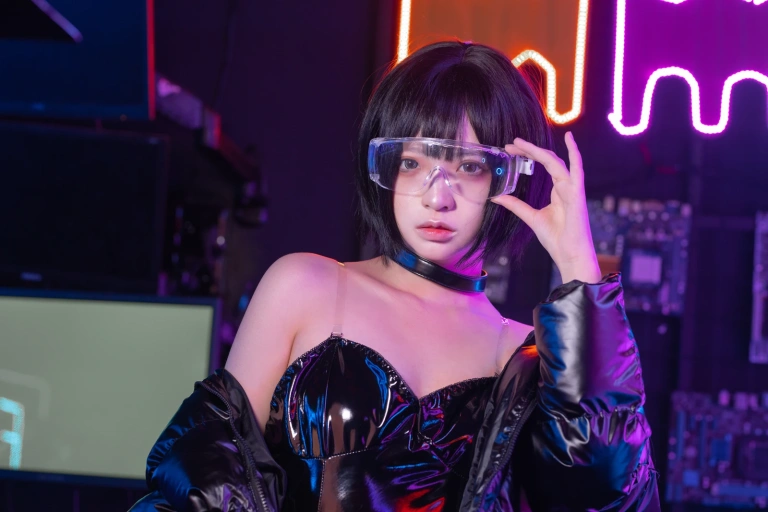 疯猫ss《赛博少女》主题写真：40张全套美图