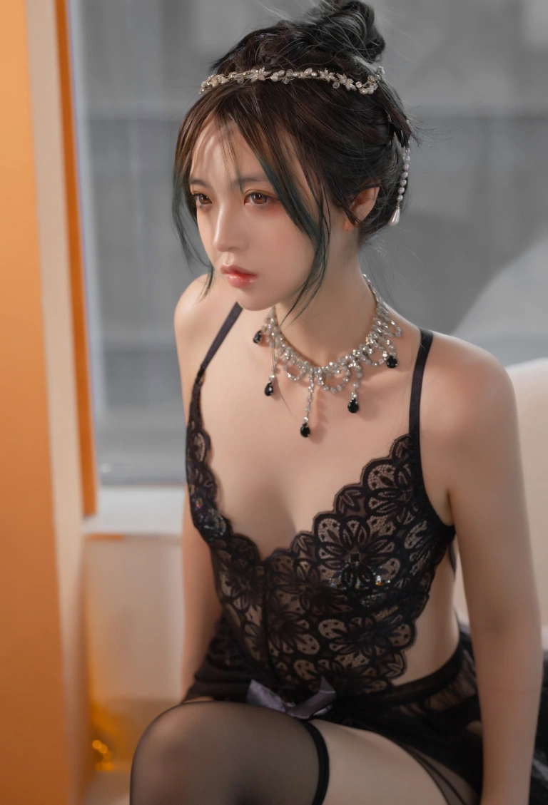 疯猫ss《2022 夏日限定A本 黑裙子 扎头发》主题写真：20张全套美图