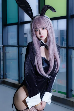 疯猫ss《珍藏版4 紫发礼服兔》主题写真：42张全套美图