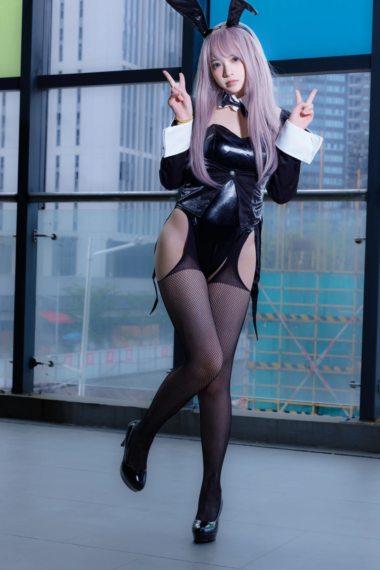 疯猫ss《珍藏版4 紫发礼服兔》主题写真：42张全套美图
