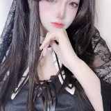 疯猫ss《修女自拍》主题写真：21张全套美图