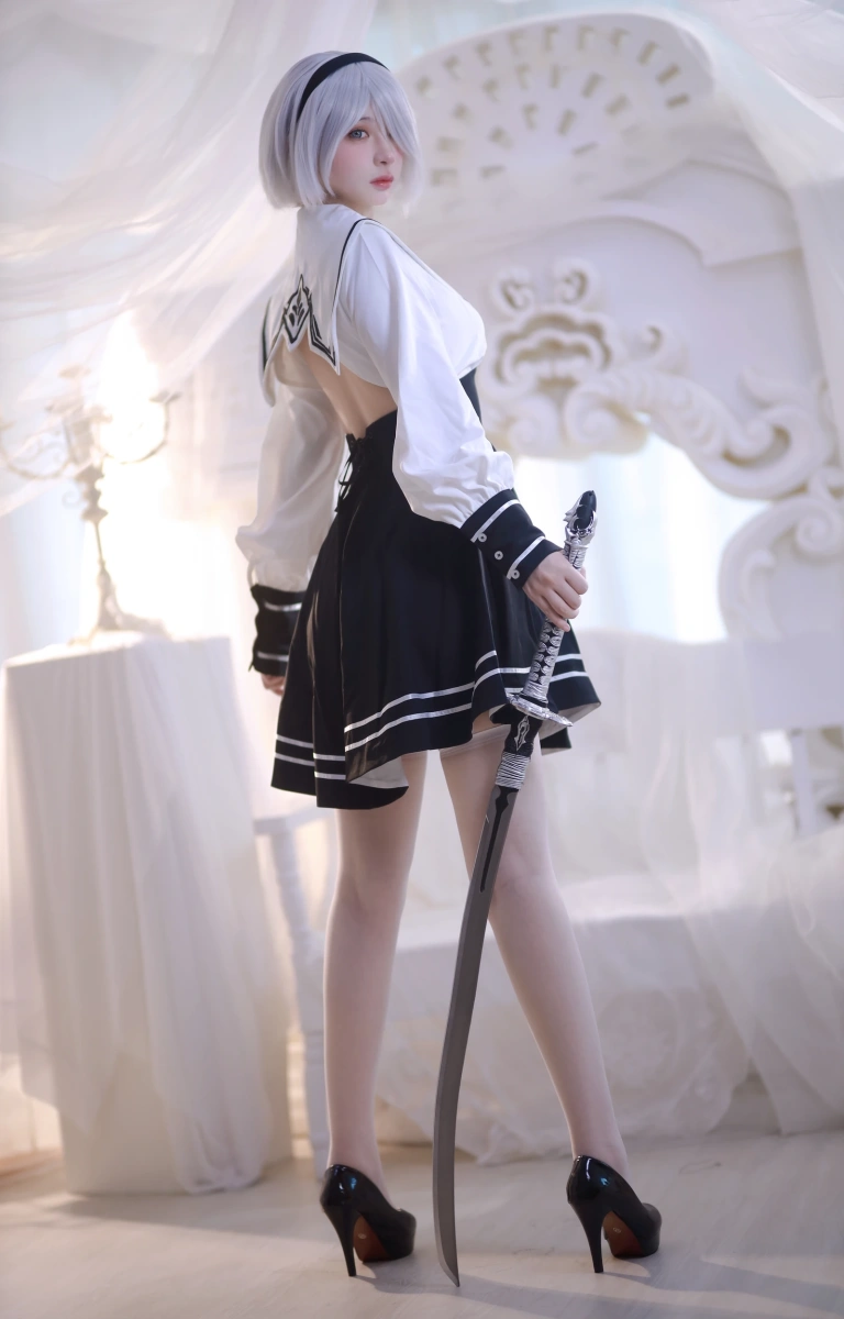 疯猫ss《2b》主题写真：53张全套美图