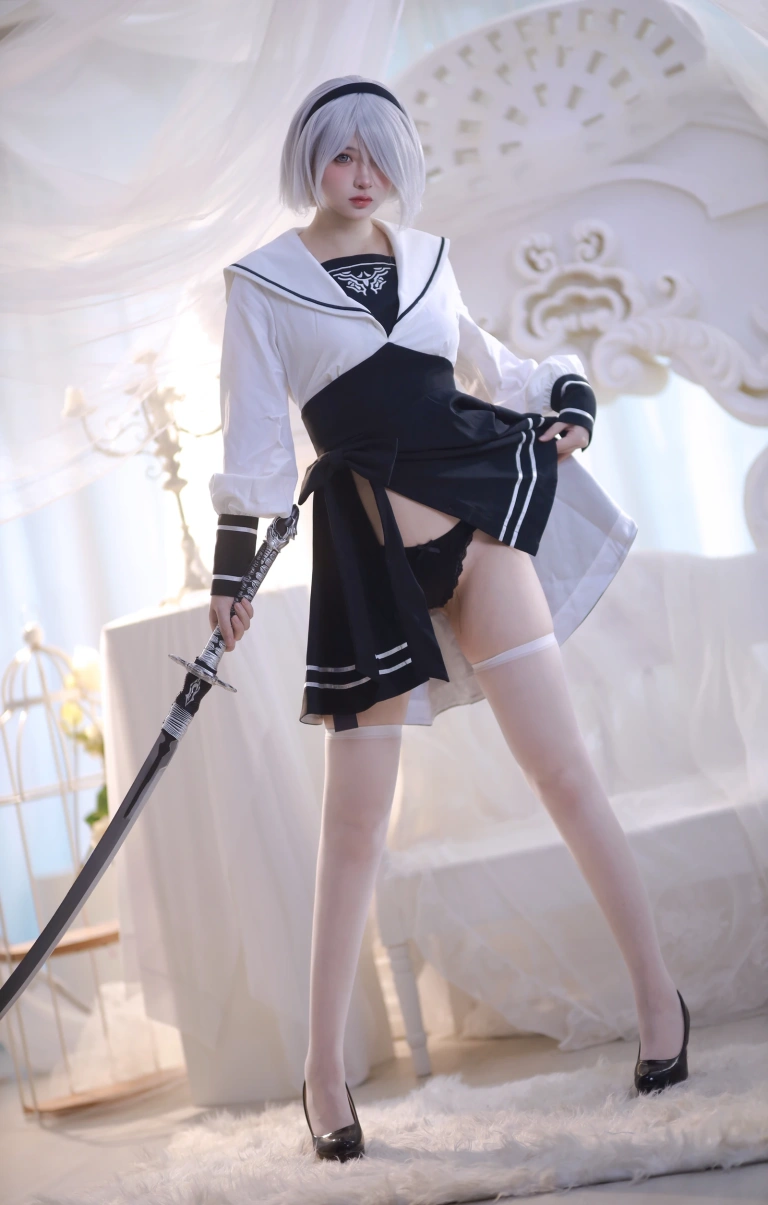 疯猫ss《2b》主题写真：53张全套美图
