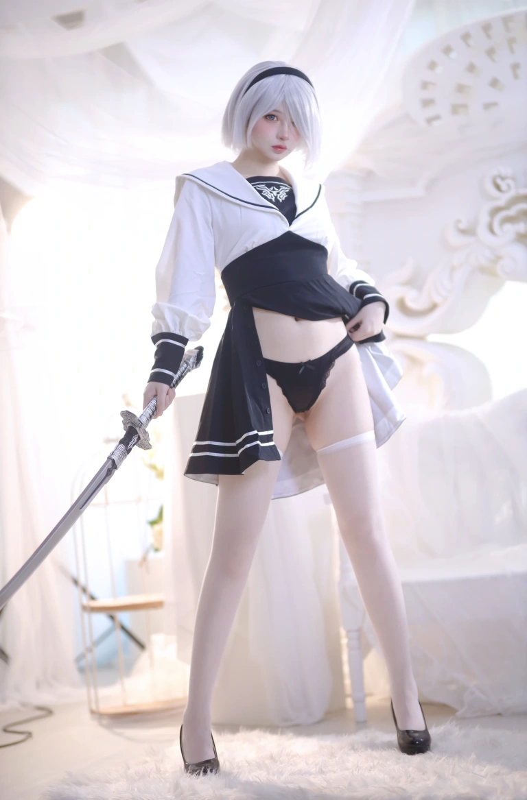 疯猫ss《2b》主题写真：53张全套美图