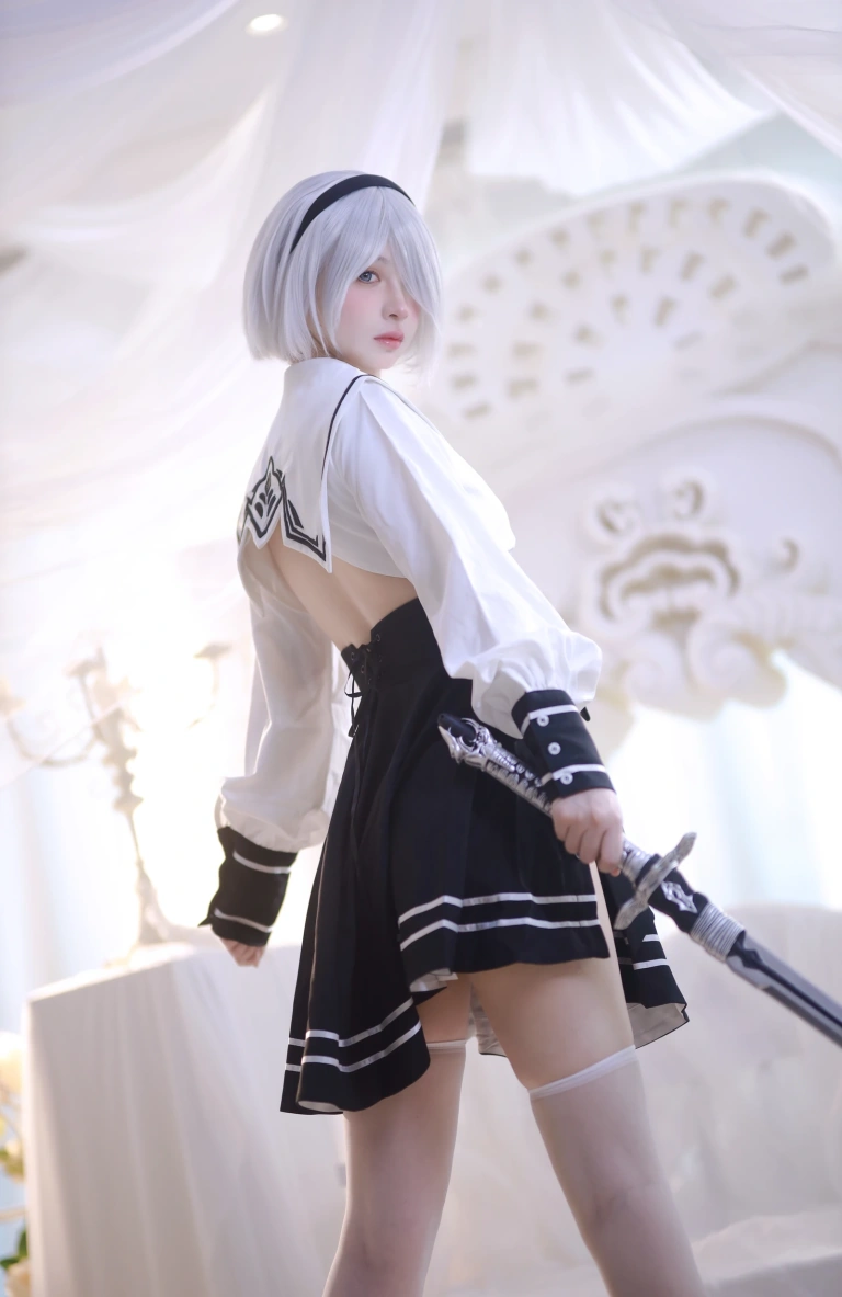 疯猫ss《2b》主题写真：53张全套美图