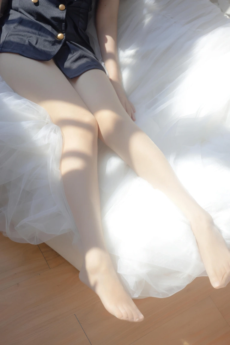 疯猫ss《黑色制服》主题写真：40张全套美图