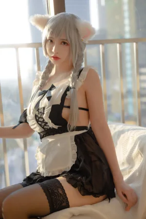 疯猫ss《夕女仆》主题写真：40张全套美图