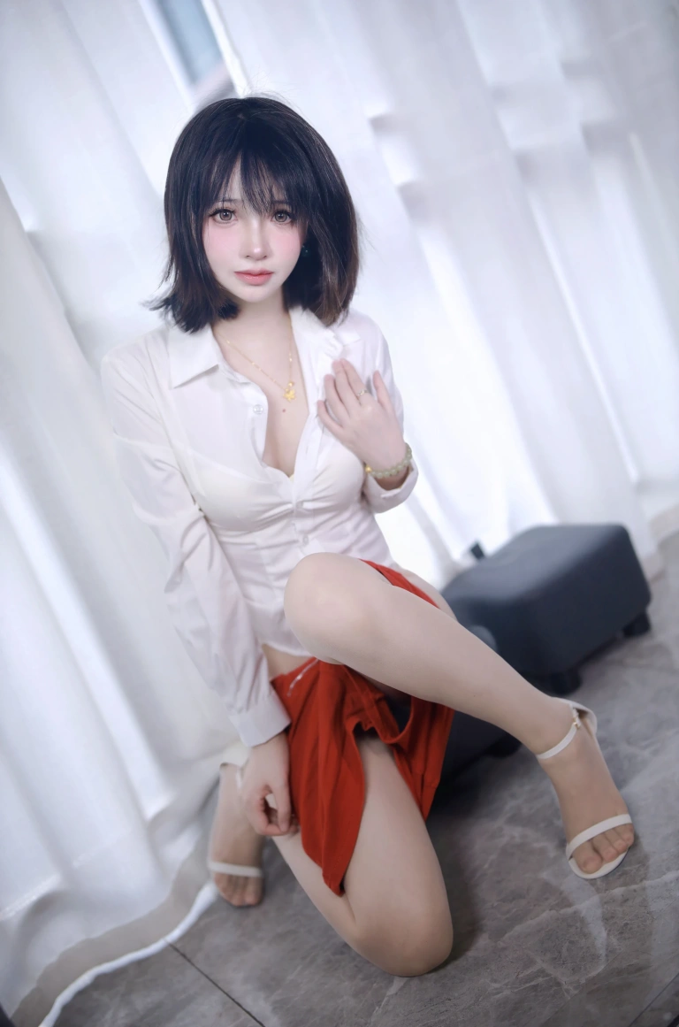 疯猫ss《2025年09月订阅 衬衫》主题写真：68张全套美图