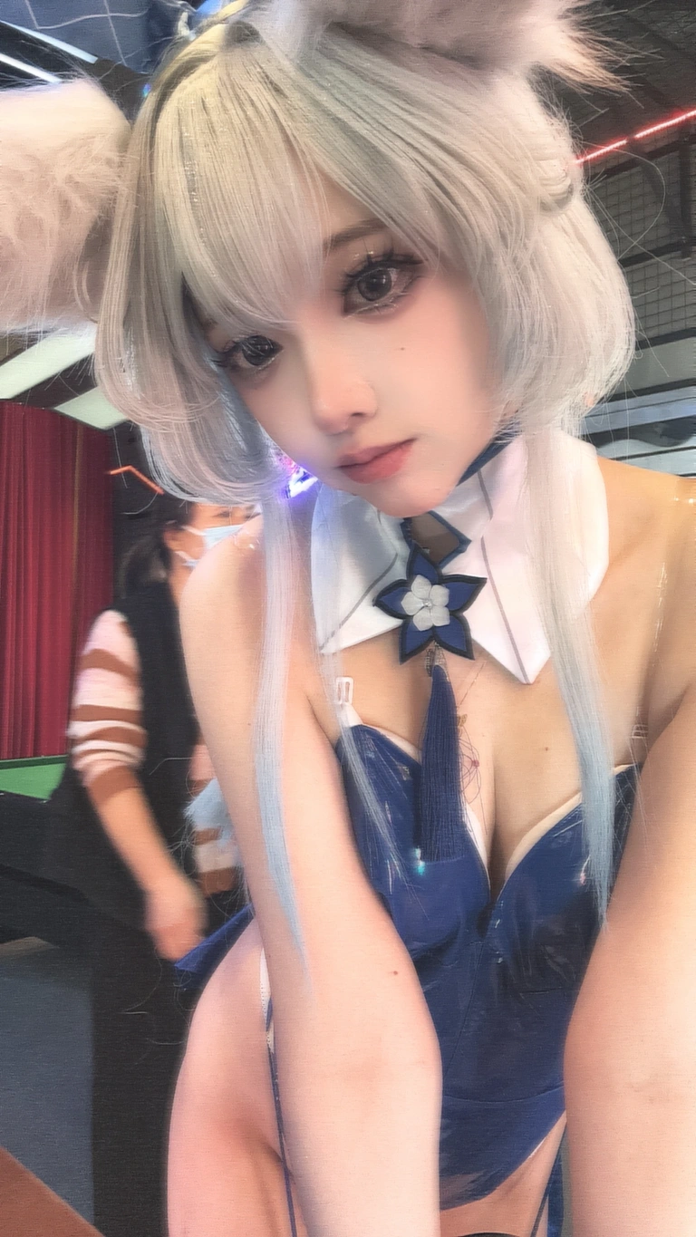 疯猫ss《2025年11月会员》主题写真：62张全套美图，含3个视频