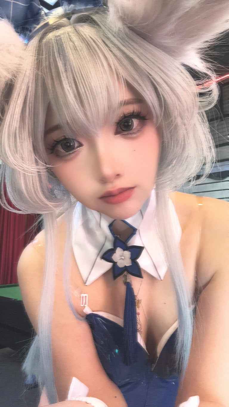 疯猫ss《2025年11月会员》主题写真：62张全套美图，含3个视频