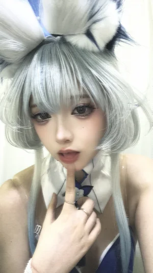 疯猫ss《2025年11月会员》主题写真：62张全套美图，含3个视频