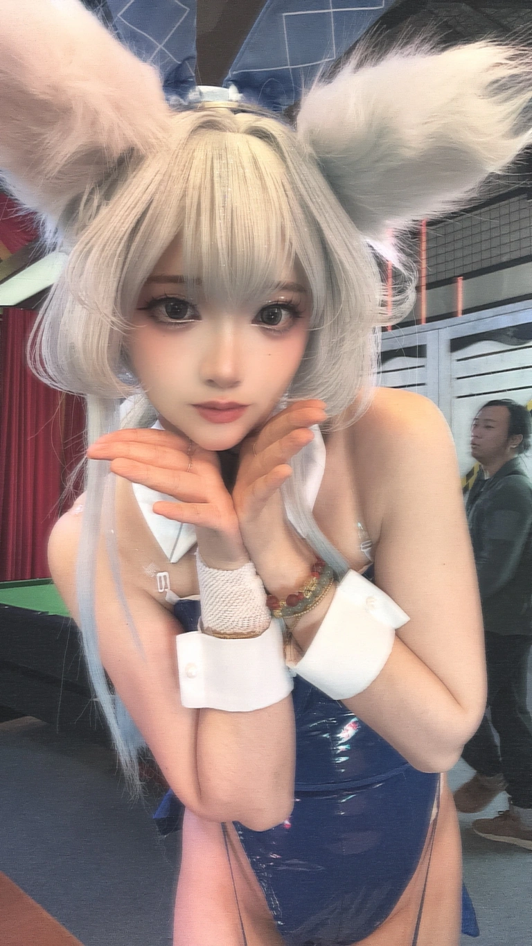 疯猫ss《2025年11月会员》主题写真：62张全套美图，含3个视频