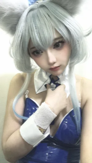 疯猫ss《2025年11月会员》主题写真：62张全套美图，含3个视频