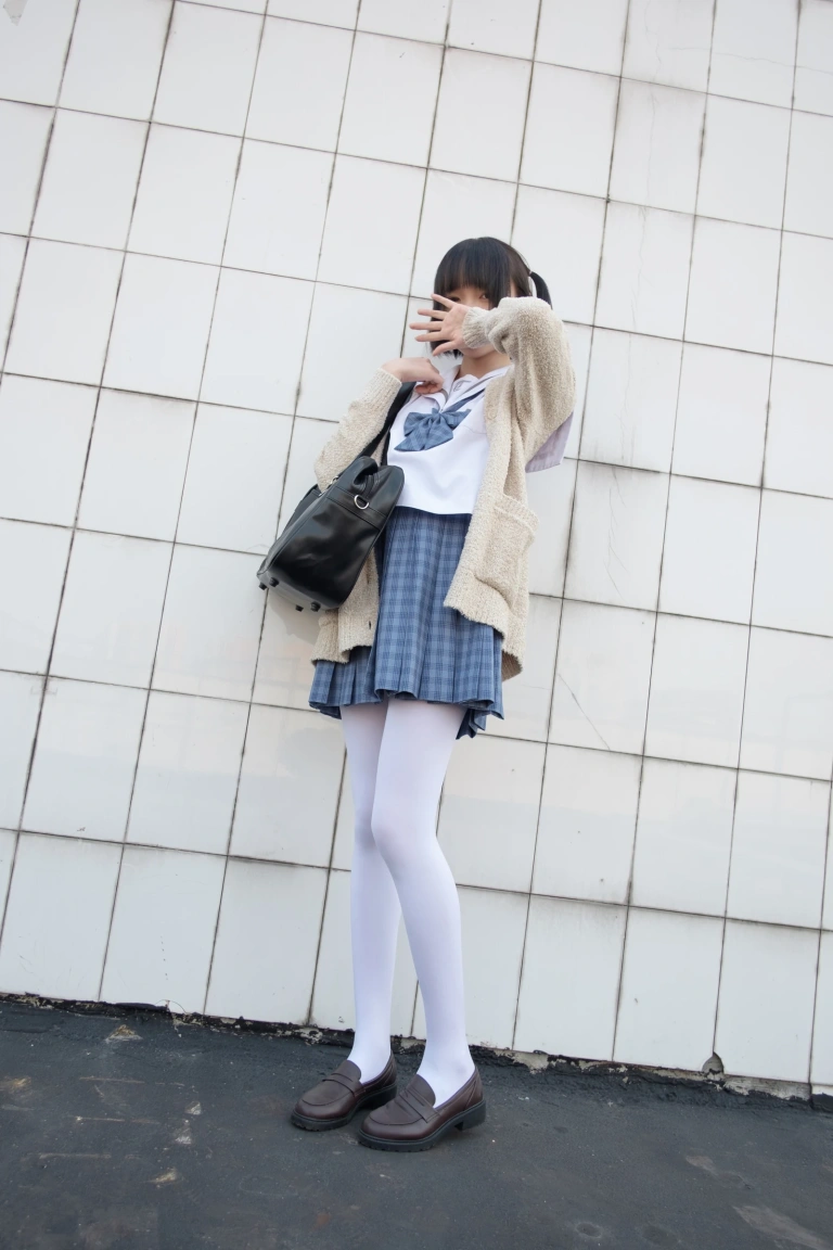 森萝财团《SSR-001》主题写真：74张全套美图