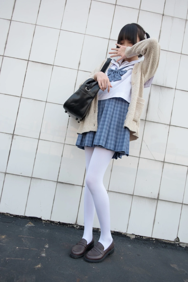 森萝财团《SSR-001》主题写真：74张全套美图