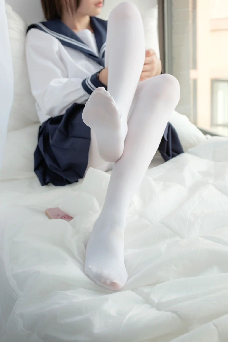 森萝财团《SSR-002》主题写真：75张全套美图