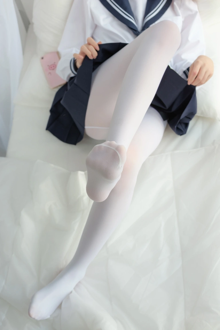 森萝财团《SSR-002》主题写真：75张全套美图