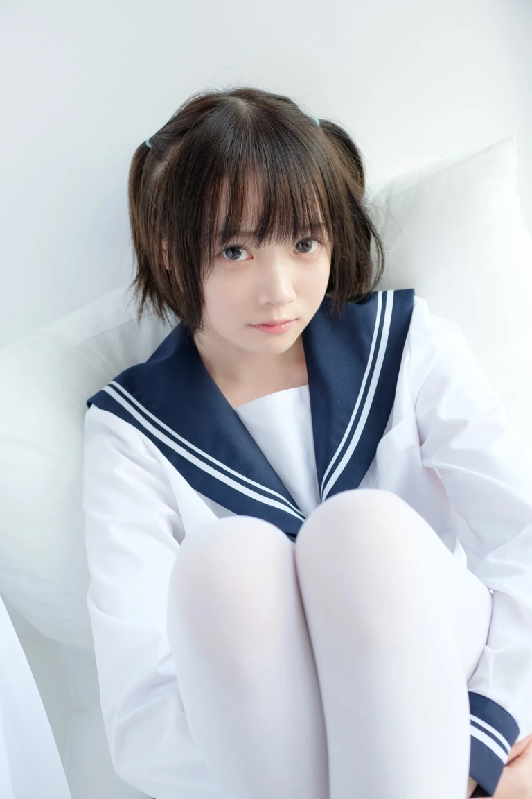 森萝财团《SSR-002》主题写真：75张全套美图