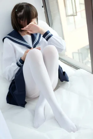 森萝财团《SSR-002》主题写真：75张全套美图
