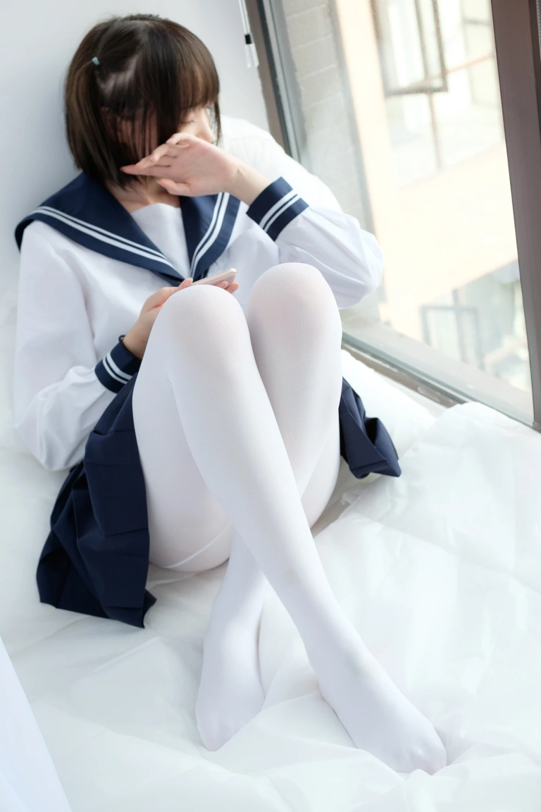 森萝财团《SSR-002》主题写真：75张全套美图