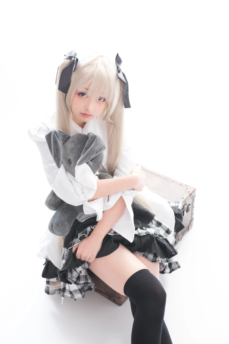 森萝财团《SSR-006》主题写真：90张全套美图