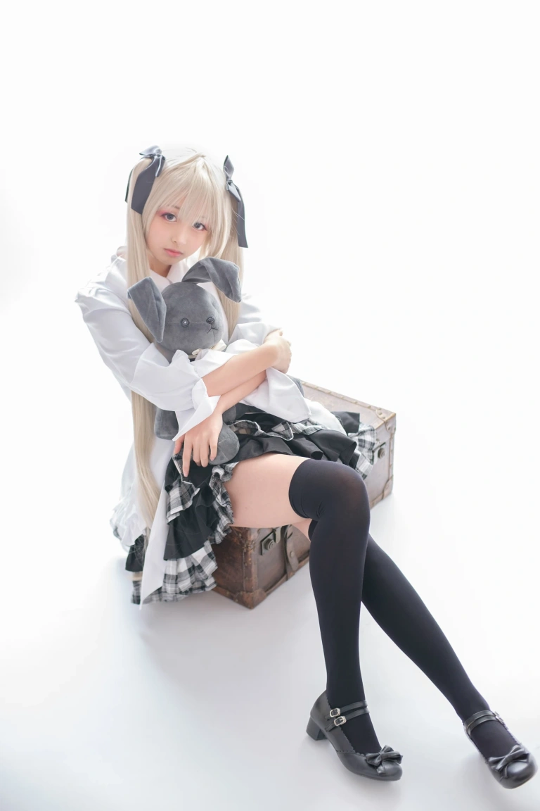 森萝财团《SSR-006》主题写真：90张全套美图