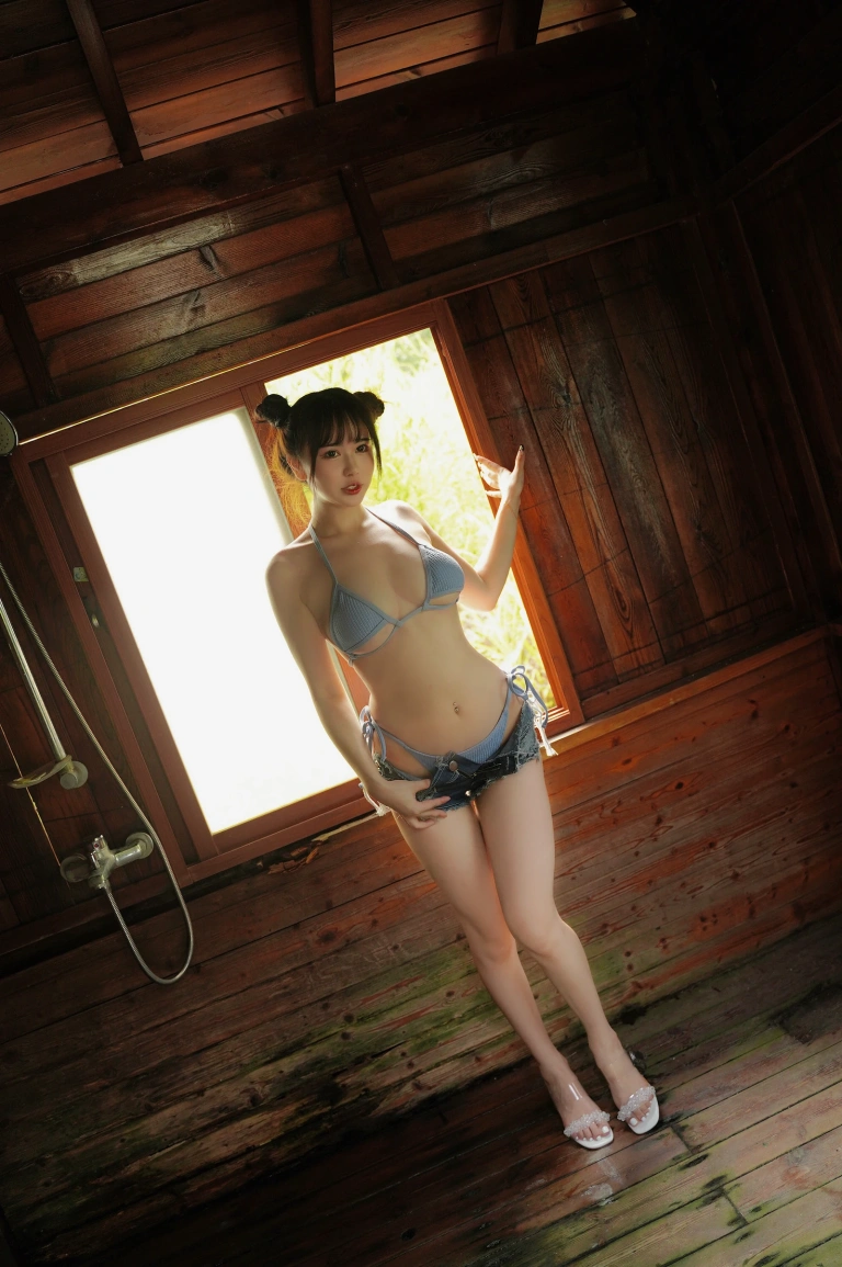Tina很妖孽呀《蓝色比基尼》主题写真：60张全套美图，含1个视频