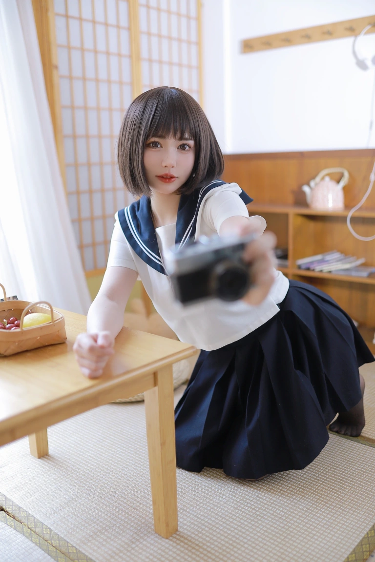 Tina很妖孽呀《捆绑jk》主题写真：111张全套美图，含2个视频