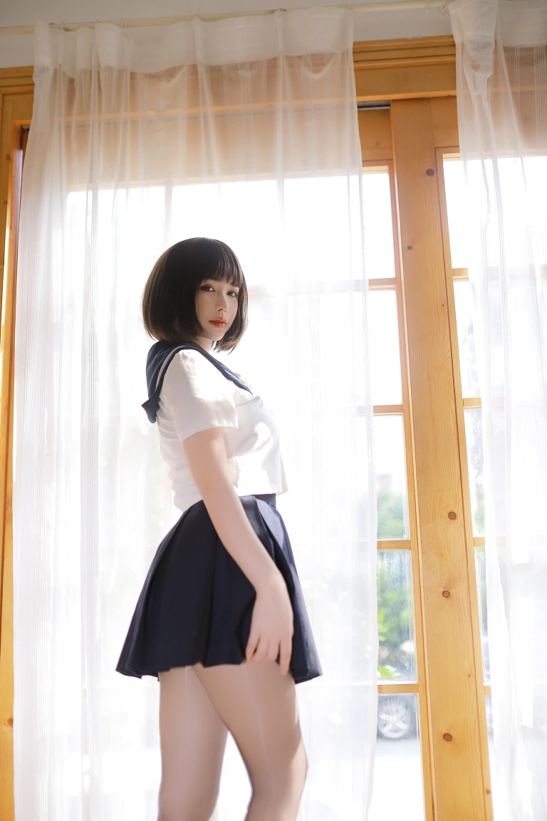 Tina很妖孽呀《捆绑jk》主题写真：111张全套美图，含2个视频